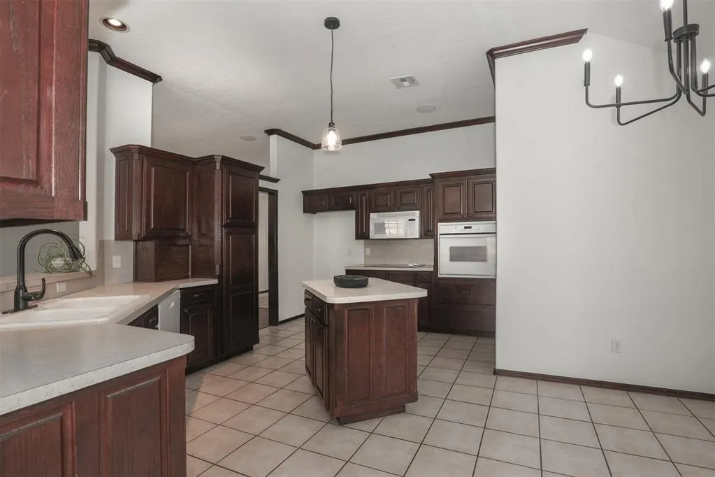 Photo 16 — 15816 Stepping Stone Lane, Oklahoma City, OK 73170
