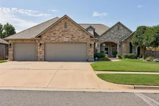 Sold home at 5316 NW 121st Street