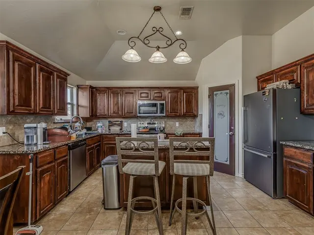 Photo 8 — 2113 NW 157th Terrace, Edmond, OK 73013
