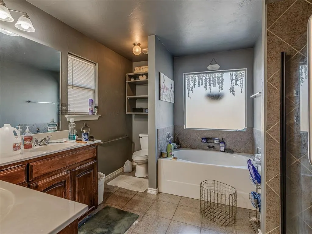 Photo 12 — 2113 NW 157th Terrace, Edmond, OK 73013