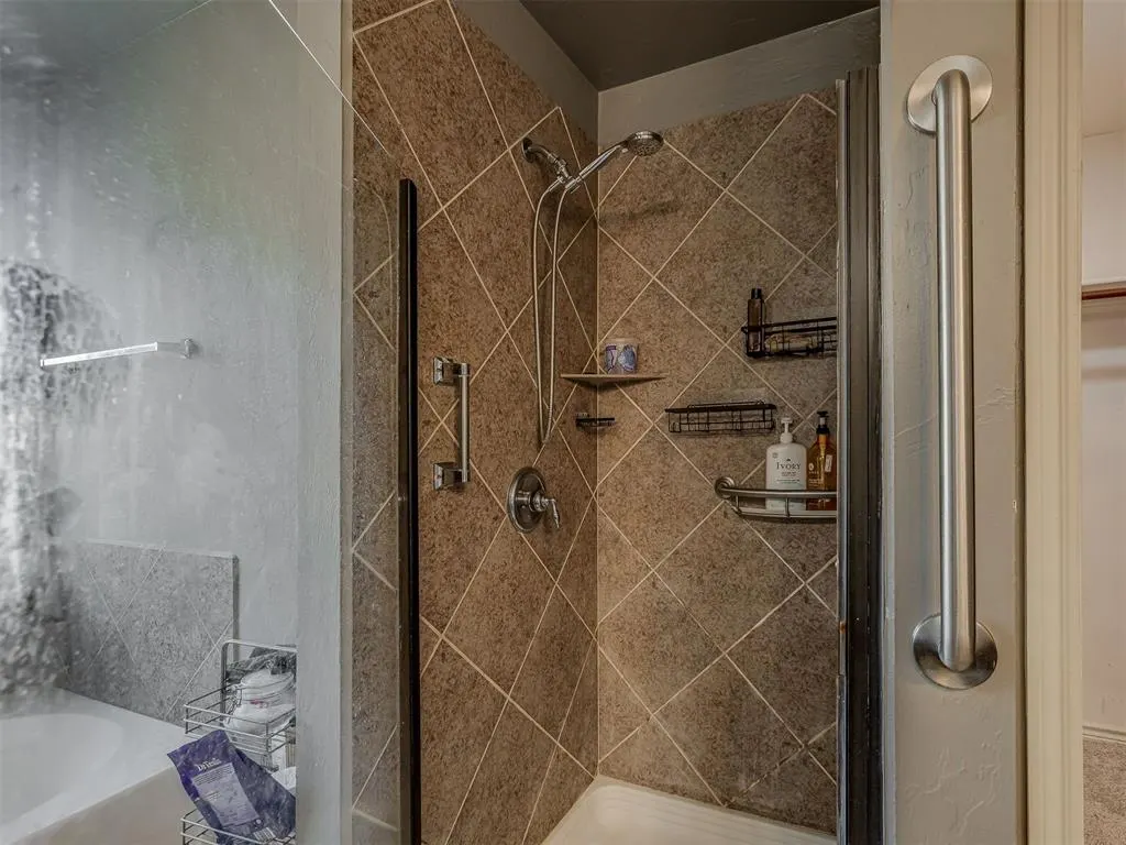 Photo 13 — 2113 NW 157th Terrace, Edmond, OK 73013