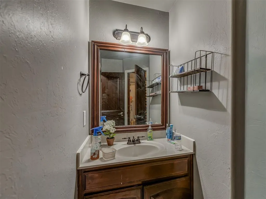 Photo 18 — 2113 NW 157th Terrace, Edmond, OK 73013