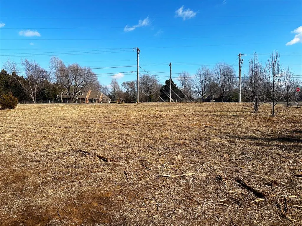 Photo 16 — 000 S Pennsylvania Avenue, Norman, OK 73072