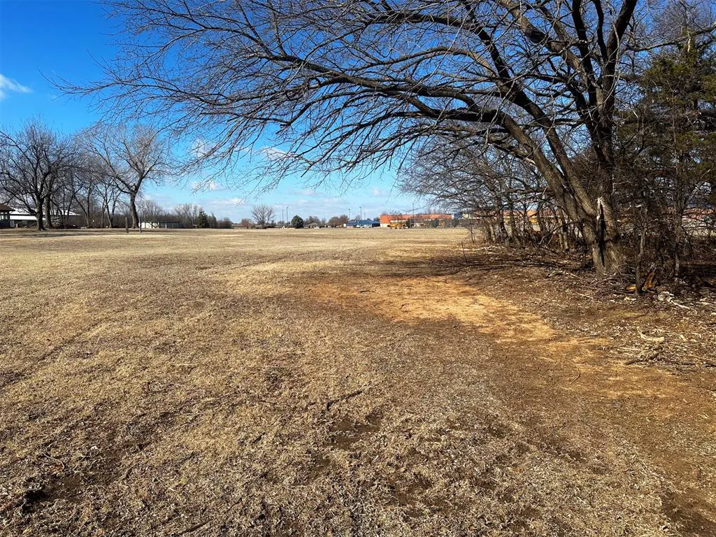 Photo 20 — 000 S Pennsylvania Avenue, Norman, OK 73072