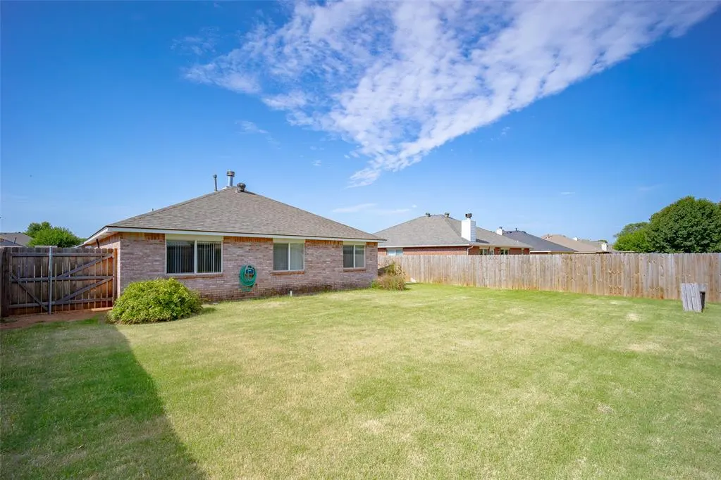 Photo 22 — 337 W Chantilly Way, Mustang, OK 73064