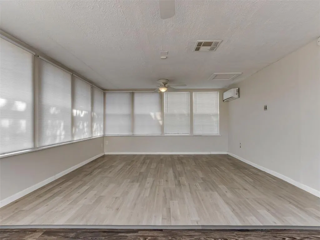 Photo 10 — 920 Periwinkle Drive, Yukon, OK 73099