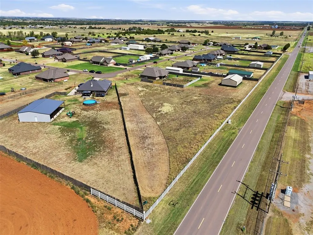 Photo 2 — 8860 Hudson Lane, Piedmont, OK 73078