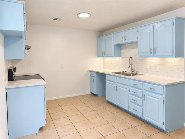 Photo 6 — 513 S Carter Avenue, Norman, OK 73071