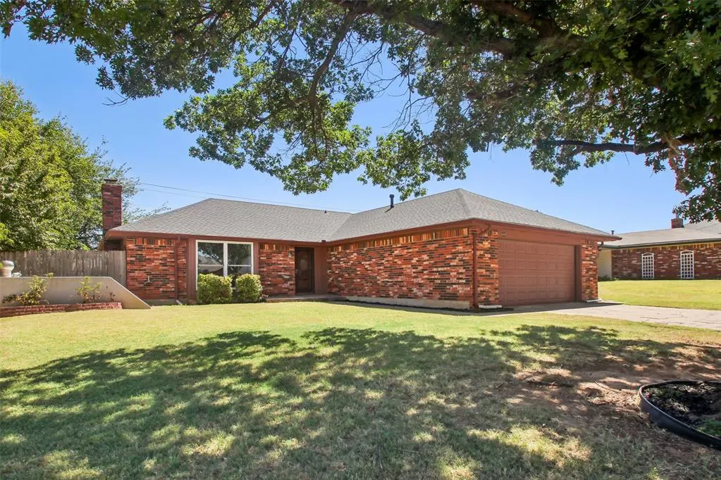 Photo 8 — 609 SW 26th Place, El Reno, OK 73036