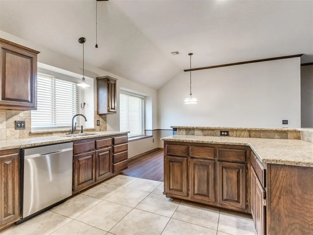 Photo 13 — 4917 Trever Drive, Yukon, OK 73099