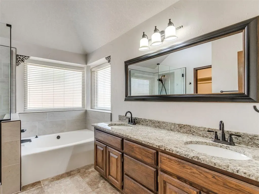 Photo 20 — 4917 Trever Drive, Yukon, OK 73099