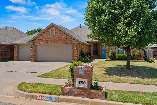 Photo 2 — 4209 Scissortail Drive, Yukon, OK 73099
