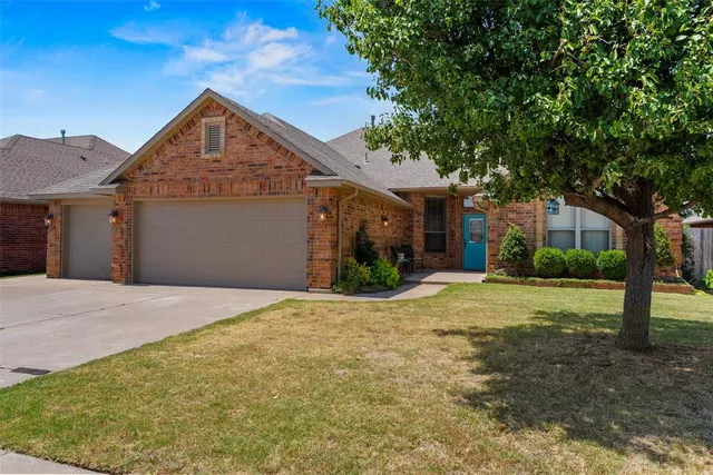 Photo 3 — 4209 Scissortail Drive, Yukon, OK 73099