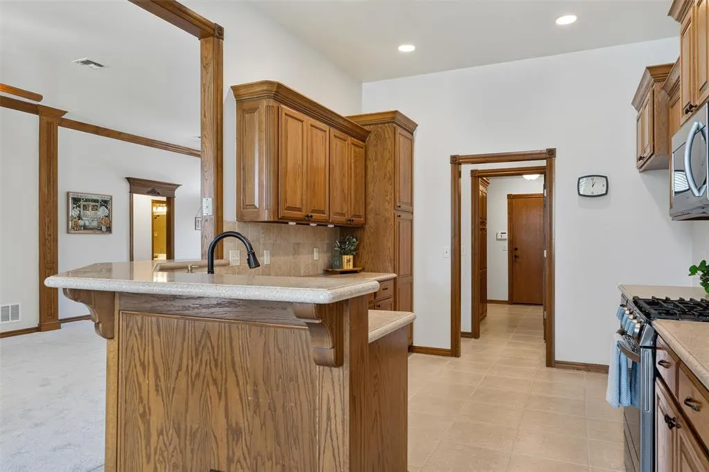 Photo 9 — 4209 Scissortail Drive, Yukon, OK 73099