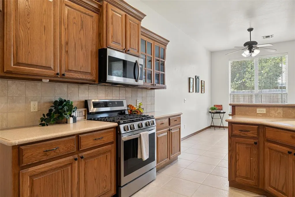 Photo 10 — 4209 Scissortail Drive, Yukon, OK 73099