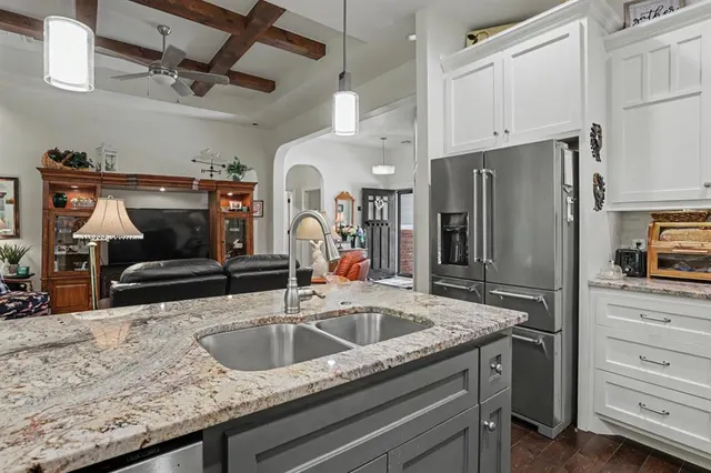 Photo 8 — 724 Blue Oak Way, Edmond, OK 73034