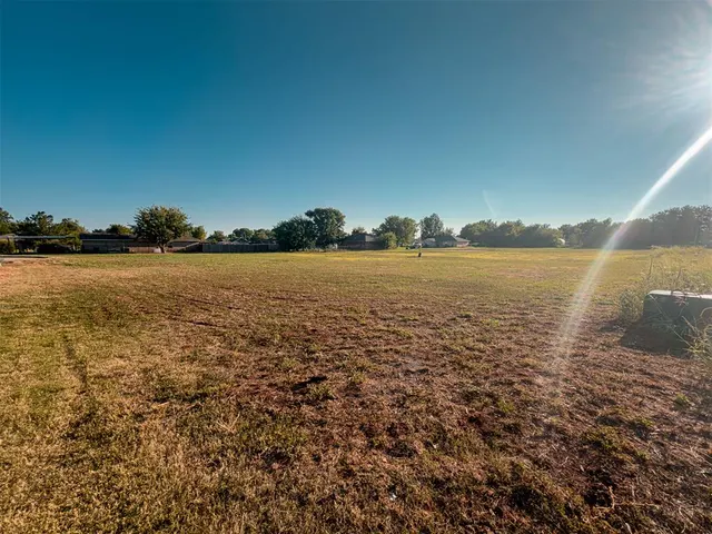 Photo 4 — 0000 Redbud Drive, Anadarko, OK 73005