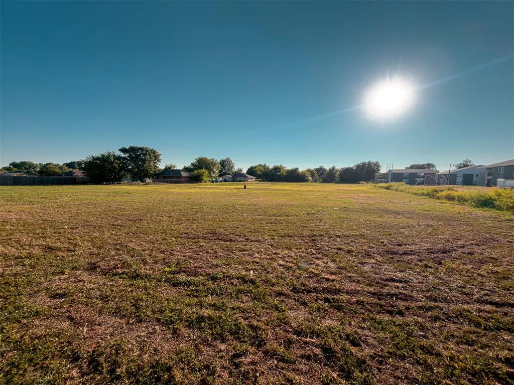 Photo 5 — 0000 Redbud Drive, Anadarko, OK 73005