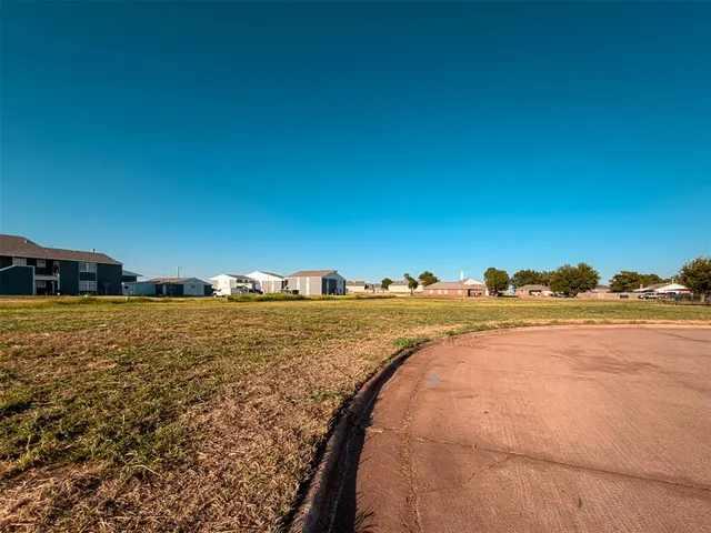 Photo 7 — 0000 Redbud Drive, Anadarko, OK 73005