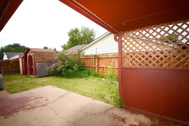 Photo 7 — 1224 NW 6th Place, Moore, OK 73170