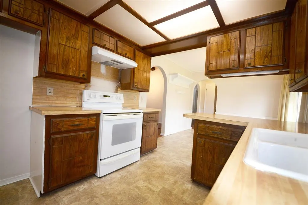 Photo 18 — 1224 NW 6th Place, Moore, OK 73170