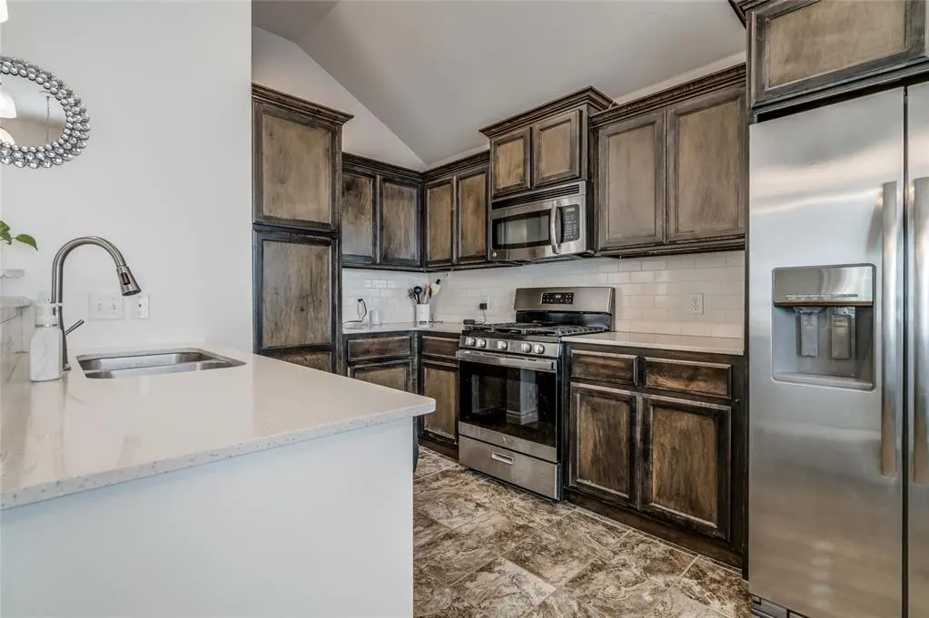 Photo 9 — 18536 Abierto Drive, Edmond, OK 73012