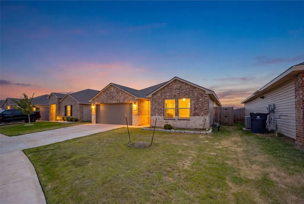 Front exterior — 3508 Furrow Drive, Yukon, OK 73099