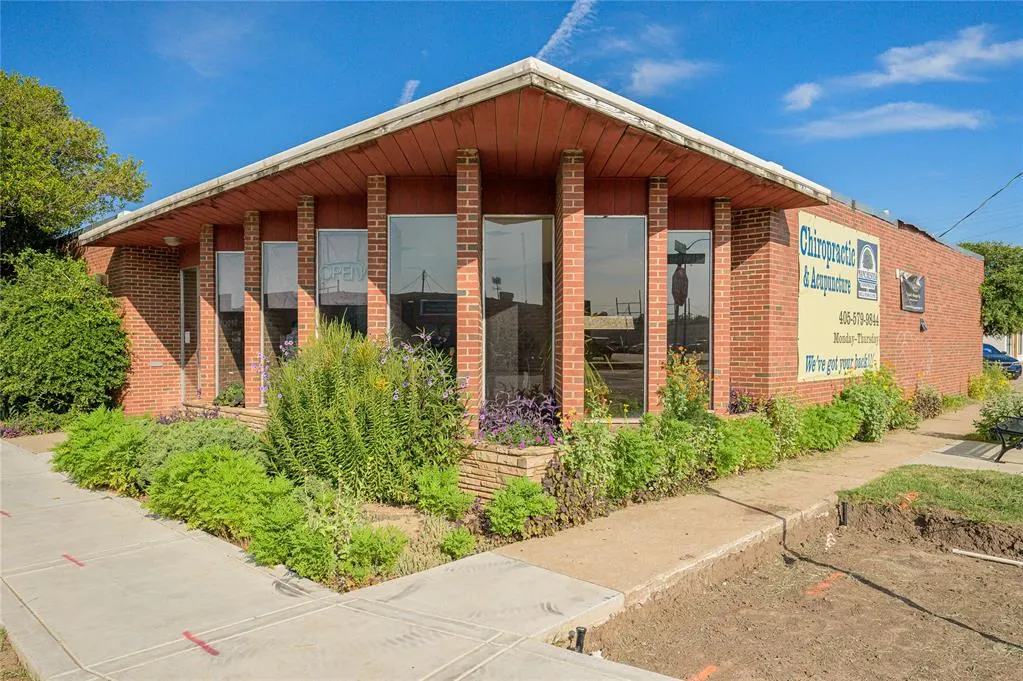 Front exterior — 231 E Gray Street, Norman, OK 73069