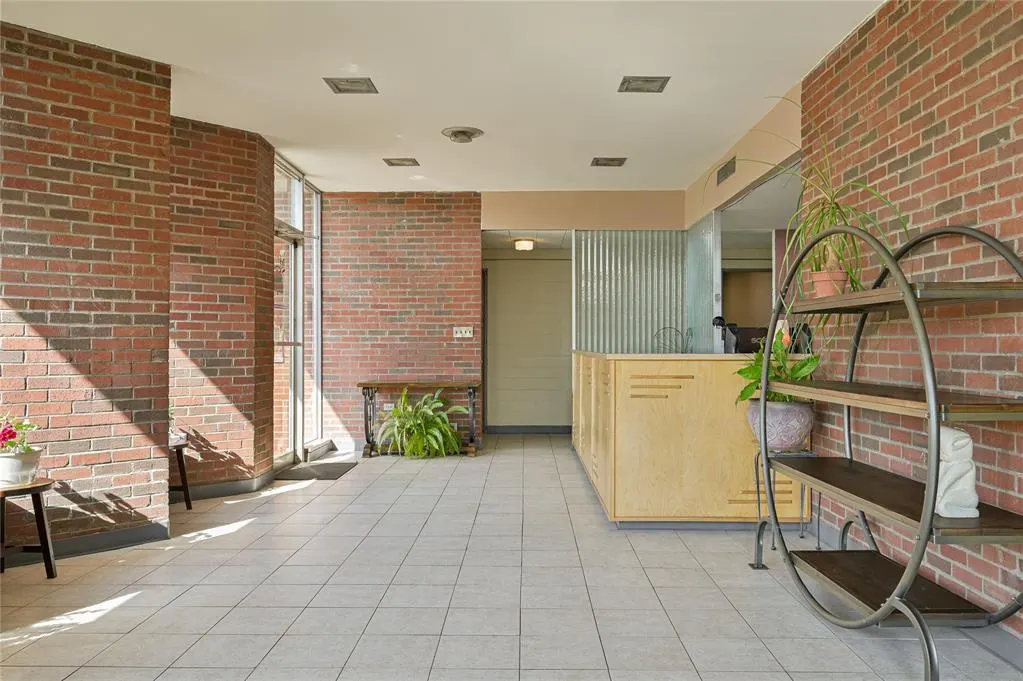 Photo 9 — 231 E Gray Street, Norman, OK 73069