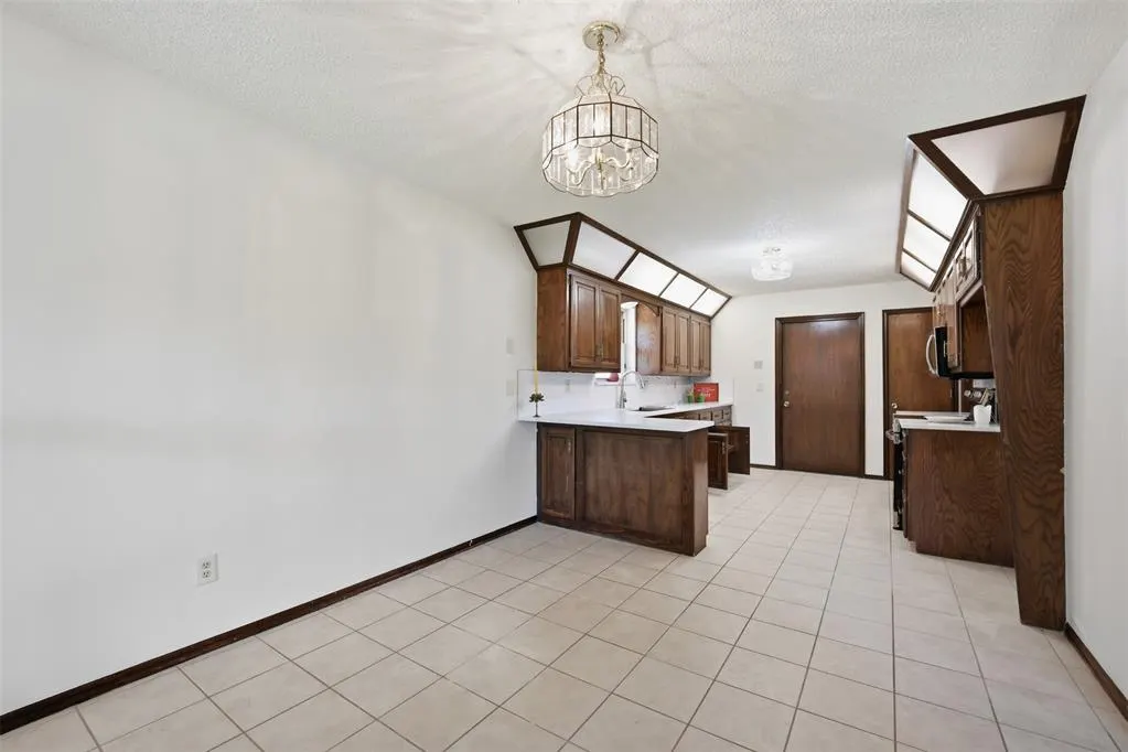 Photo 8 — 10141 S Land Avenue, Oklahoma City, OK 73159