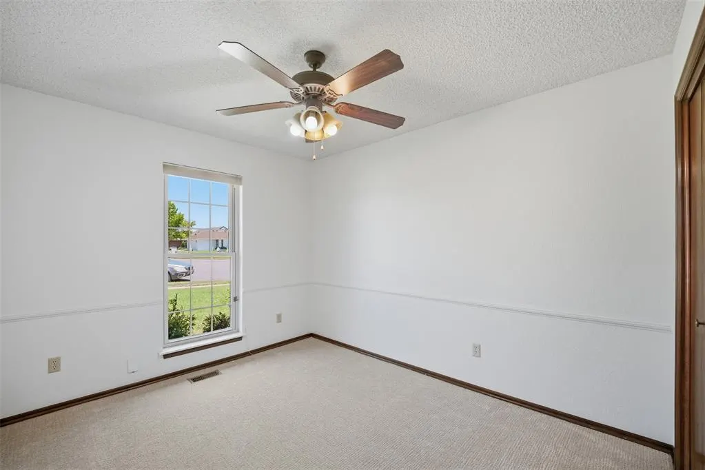 Photo 15 — 10141 S Land Avenue, Oklahoma City, OK 73159