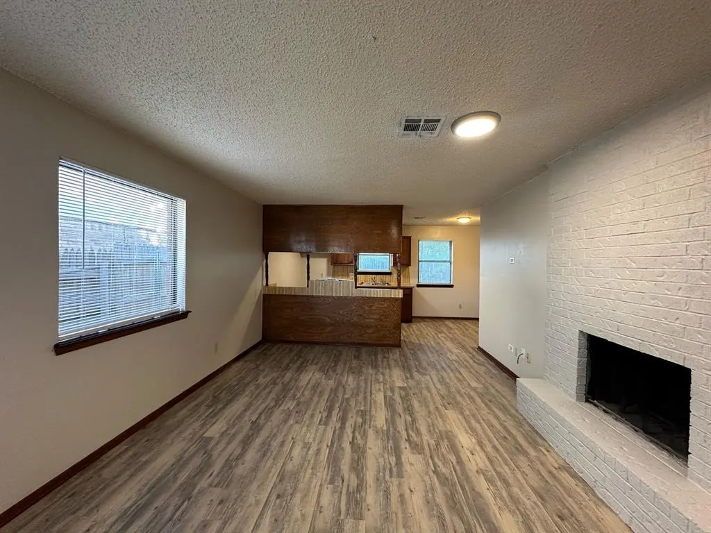 Photo 14 — 517 Peppertree Lane, Midwest City, OK 73110