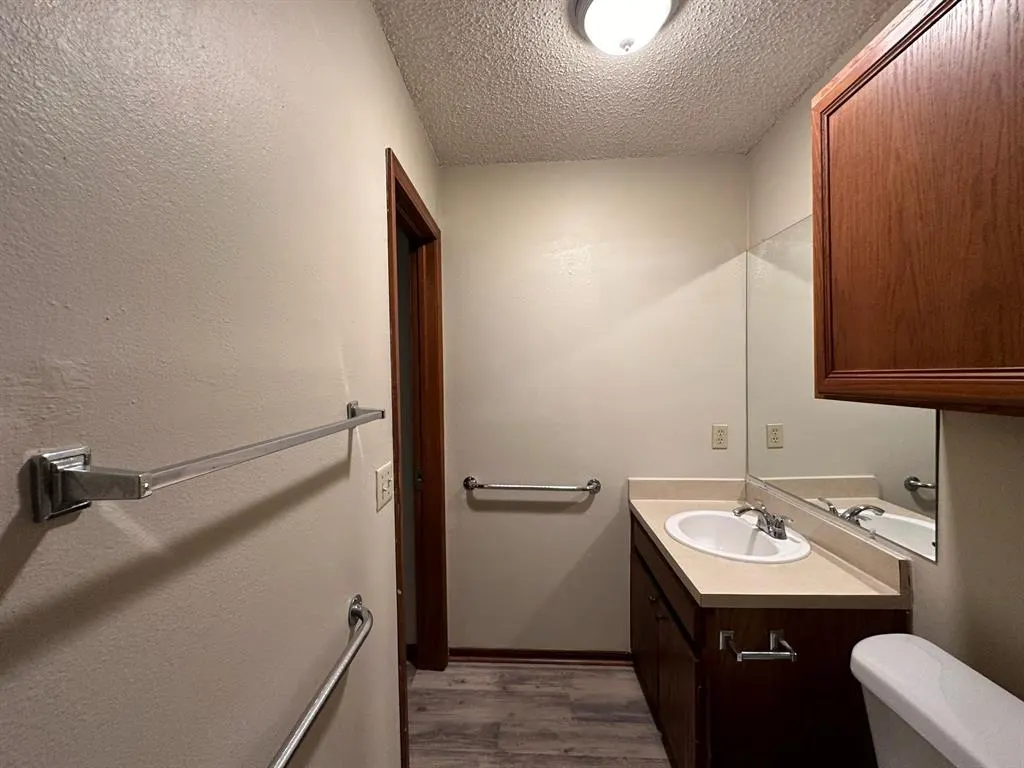 Photo 20 — 517 Peppertree Lane, Midwest City, OK 73110