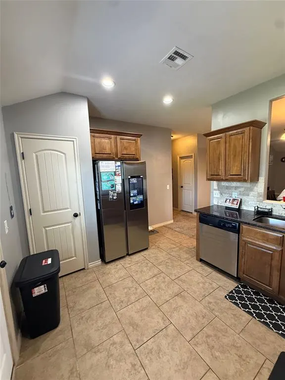 Photo 15 — 8041 Waters Edge Way, Oklahoma City, OK 73135