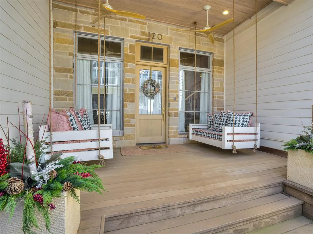 Photo 2 — 120 Lower Green Way, Carlton Landing, OK 74432