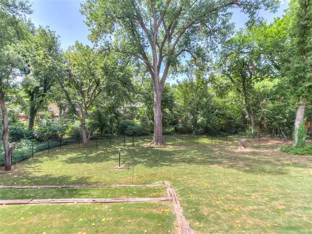 Photo 3 — 2408 Lytal Lane, Edmond, OK 73013