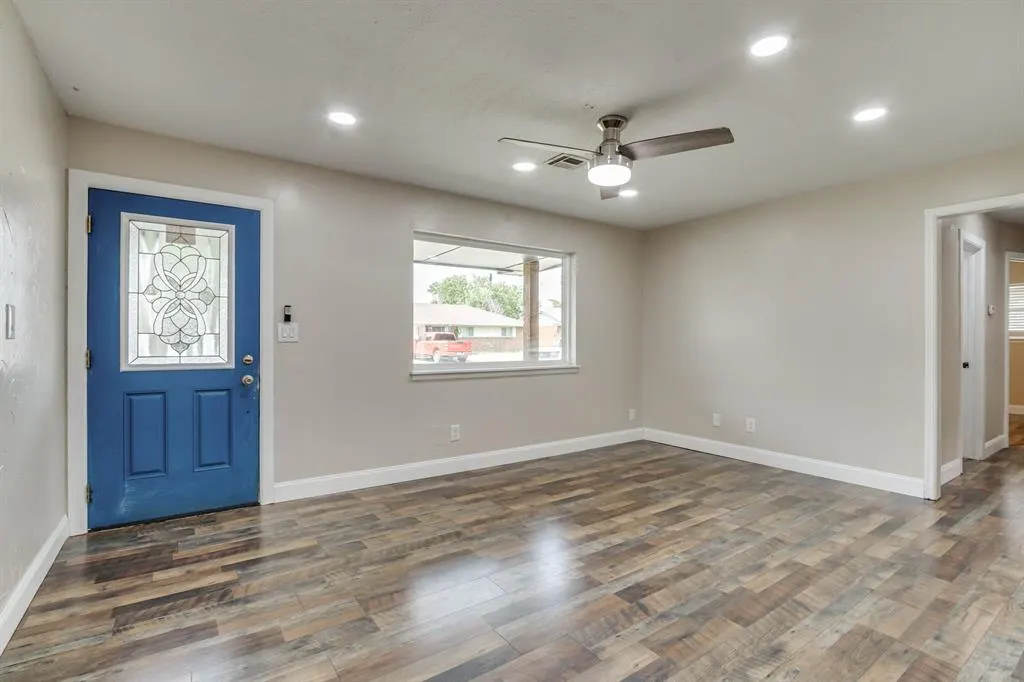 Photo 3 — 786 NW 1st Street, Moore, OK 73160