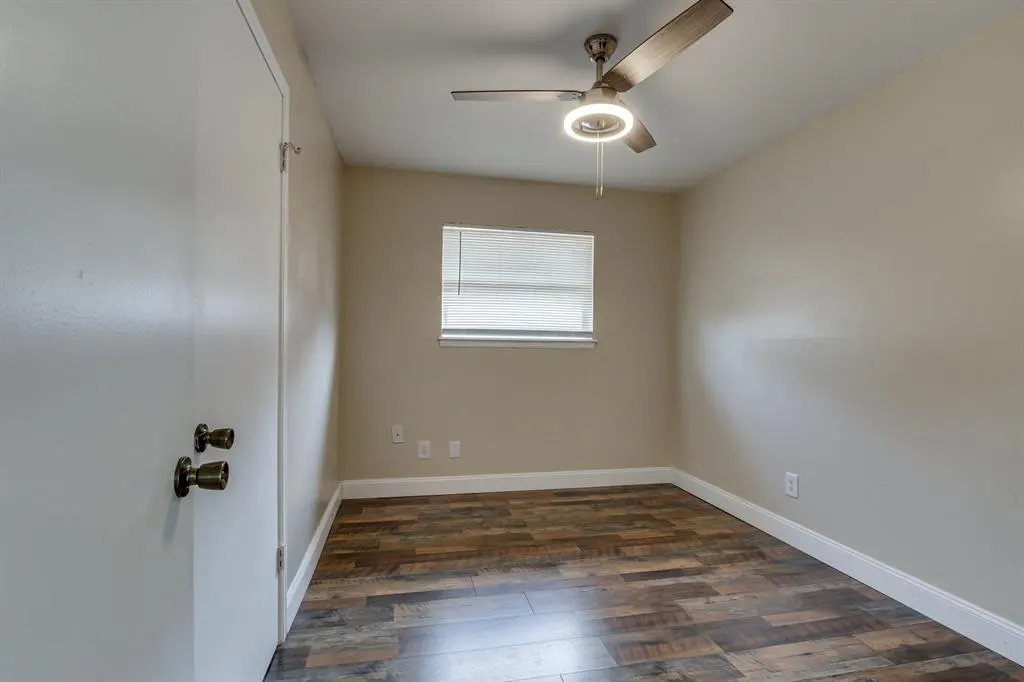 Photo 13 — 786 NW 1st Street, Moore, OK 73160