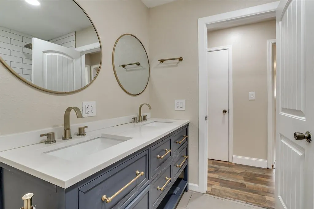Photo 19 — 786 NW 1st Street, Moore, OK 73160
