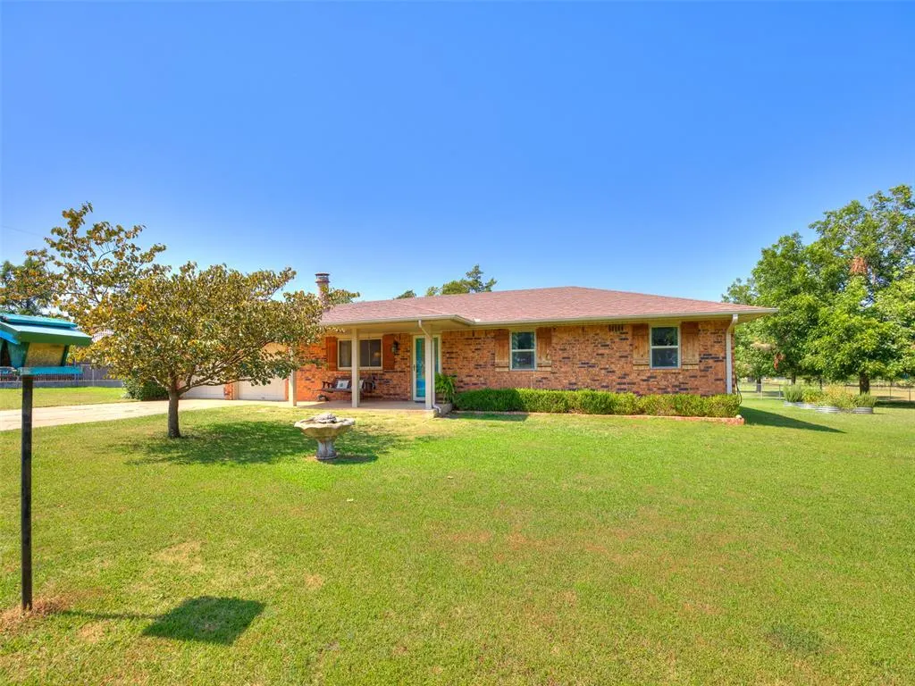 Photo 2 — 19865 NE 10th Street, Harrah, OK 73045