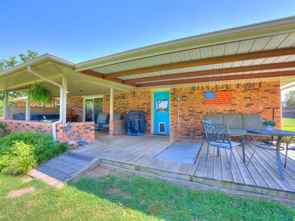 Photo 3 — 19865 NE 10th Street, Harrah, OK 73045