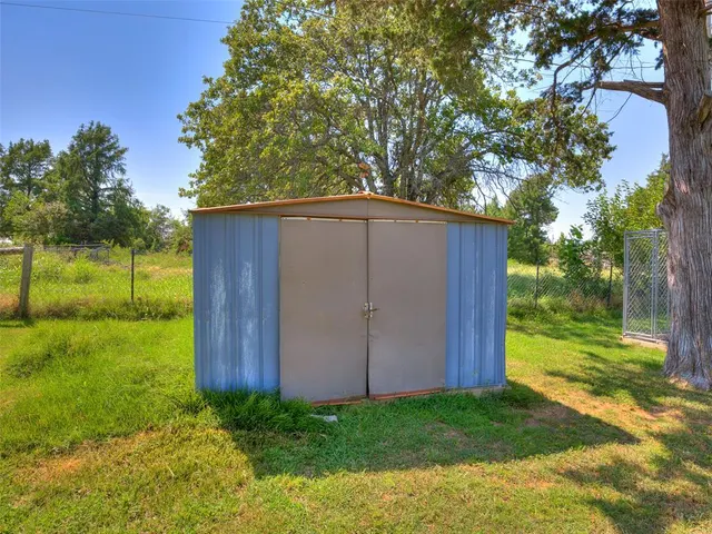 Photo 8 — 19865 NE 10th Street, Harrah, OK 73045