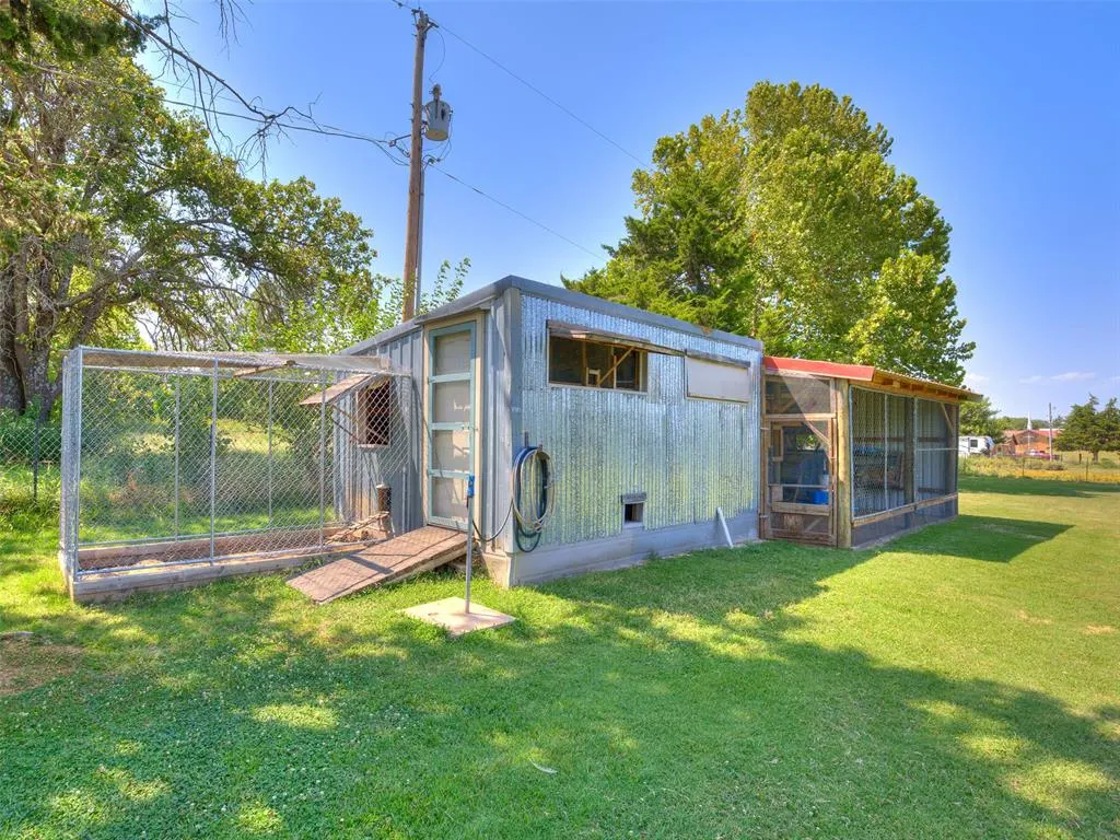 Photo 9 — 19865 NE 10th Street, Harrah, OK 73045
