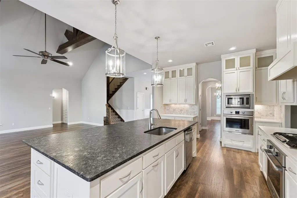 Photo 14 — 4624 Roundup Road, Edmond, OK 73034