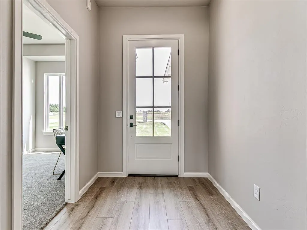 Photo 3 — 29763 Jade Street, Cashion, OK 73016