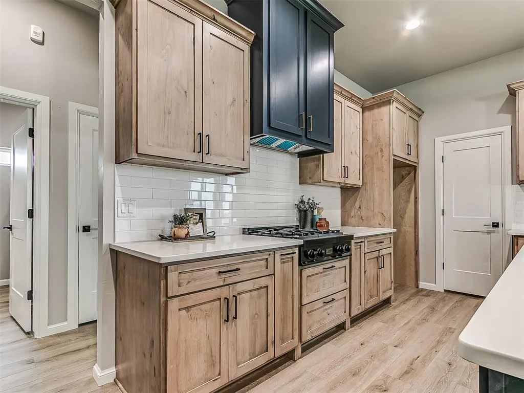 Photo 11 — 29763 Jade Street, Cashion, OK 73016