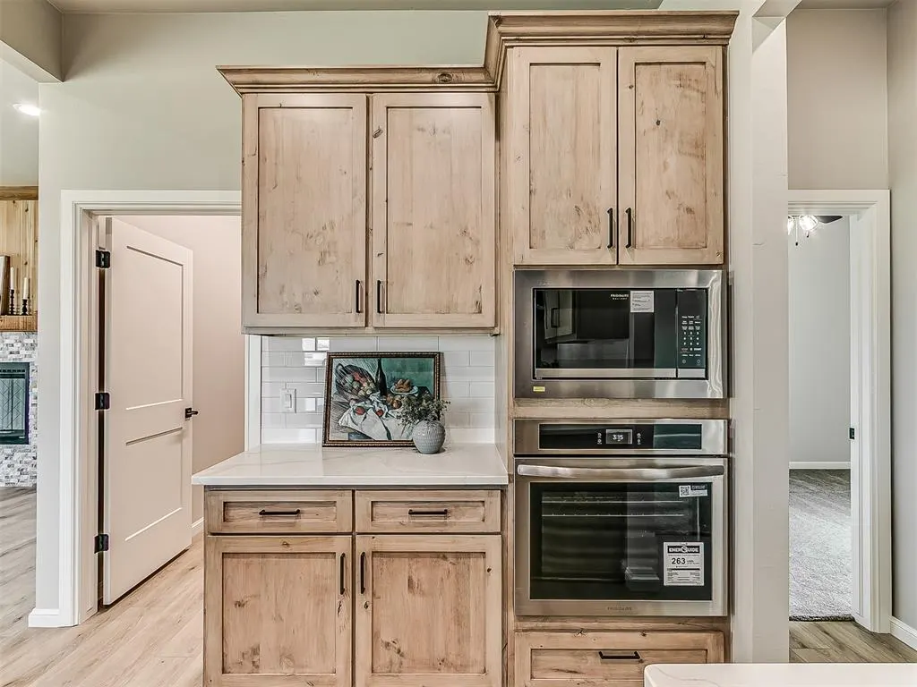 Photo 12 — 29763 Jade Street, Cashion, OK 73016