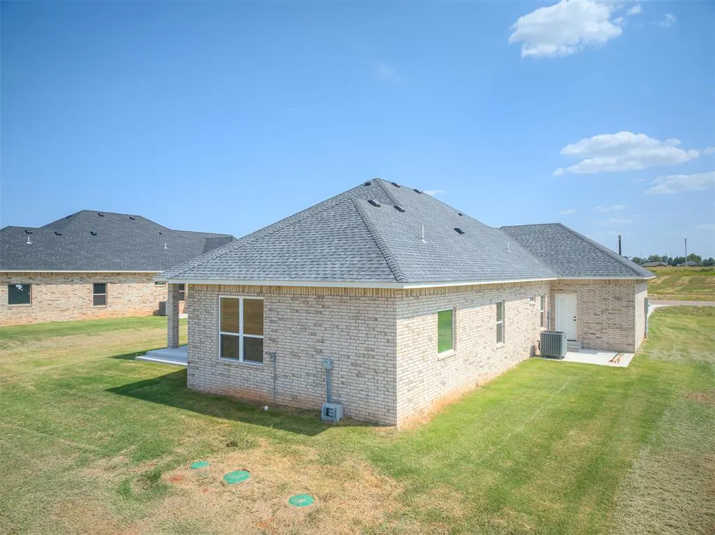 Photo 38 — 29763 Jade Street, Cashion, OK 73016