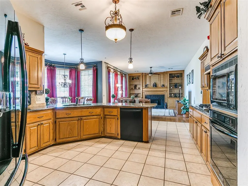Photo 6 — 1309 NW 196th Street, Edmond, OK 73012