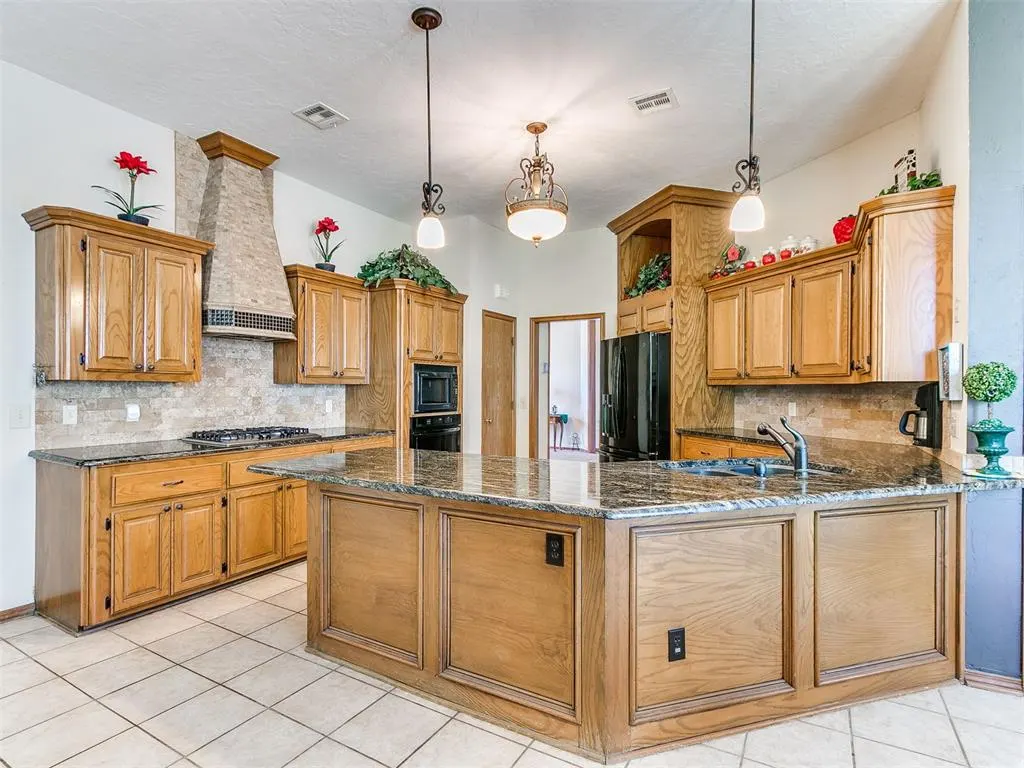 Photo 36 — 1309 NW 196th Street, Edmond, OK 73012